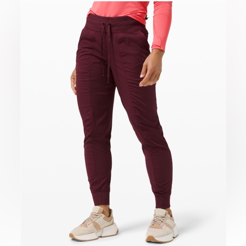 Lululemon Dance Studio Mid-Rise Jogger – Full Length | Cassis